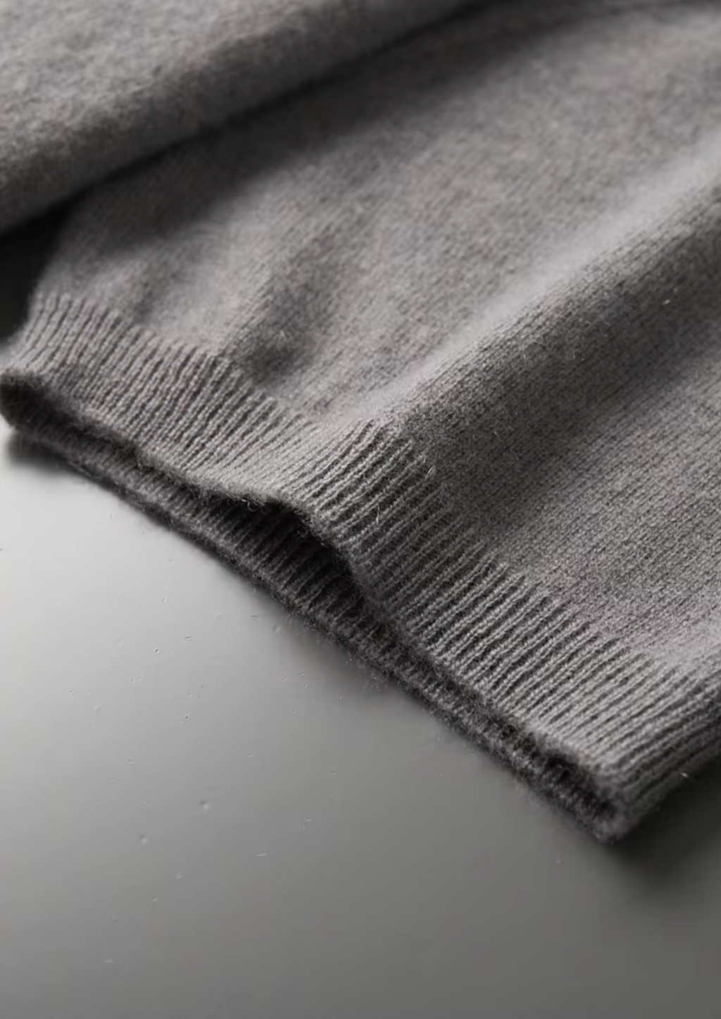 Premium Cashmere Classic Crewneck T-Shirt - Ashen Truffle