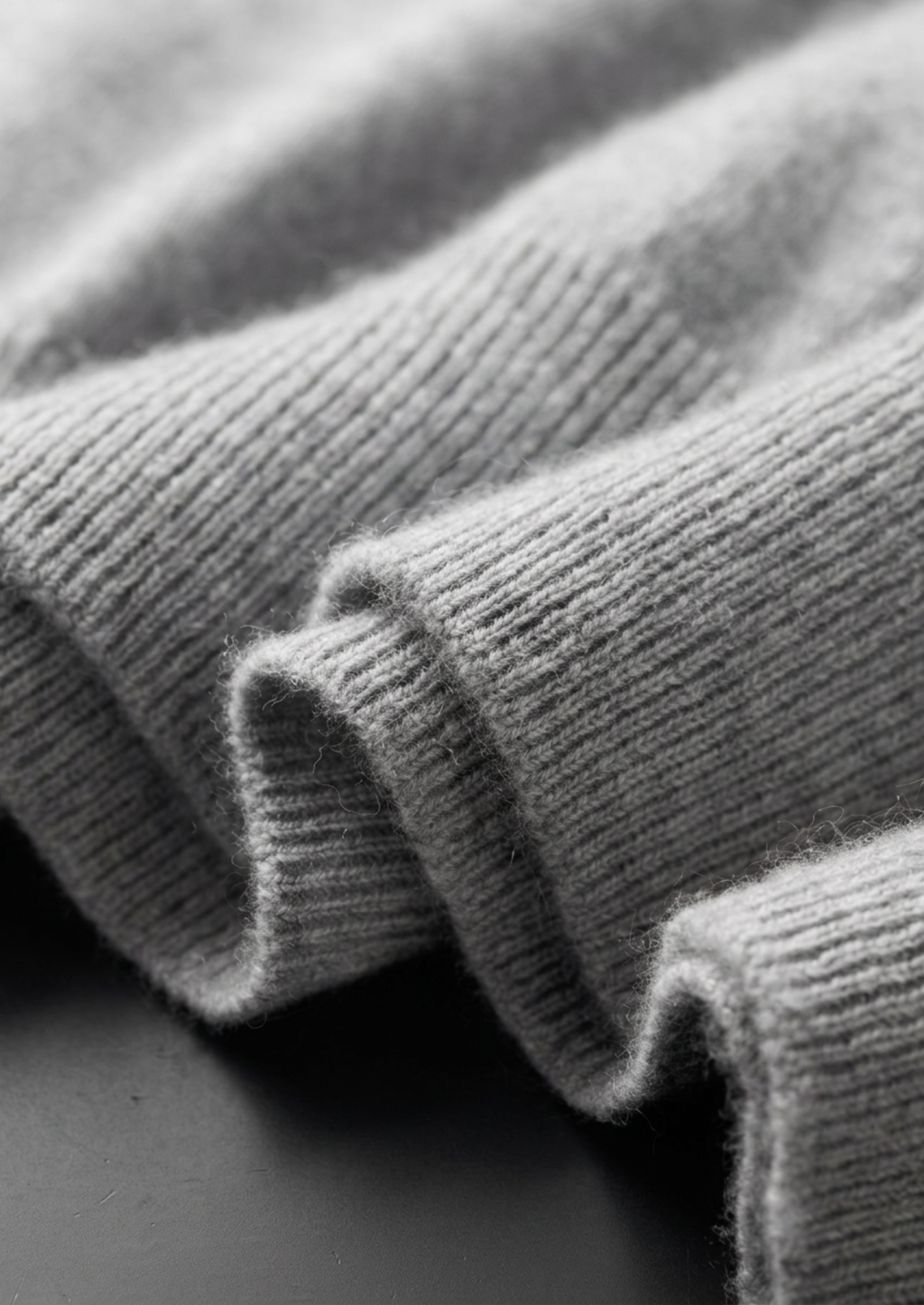 Premium Cashmere Classic Crewneck T-Shirt - Light Gray
