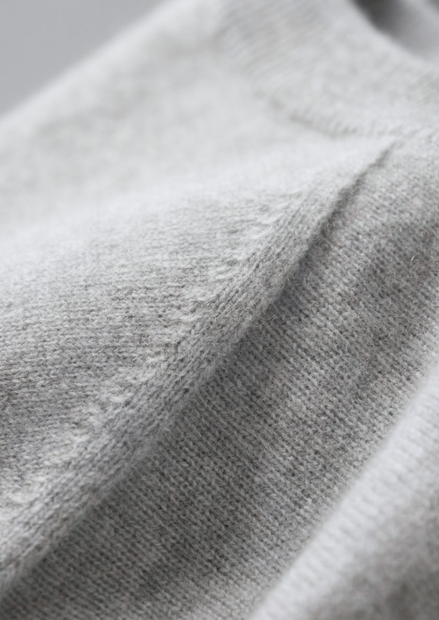 Premium Cashmere Classic Crewneck T-Shirt - Light Gray