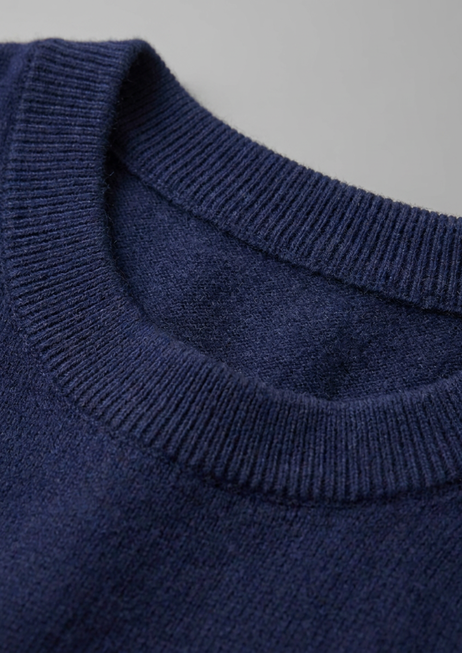 Premium Cashmere Classic Crewneck T-Shirt - Navy Blue